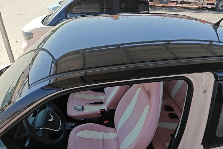 Used Wuling Hongguang MINIEV 2022 Macaron Premium Model – Lithium Iron Phosphate Roof