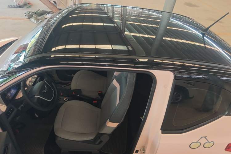 Used Wuling Hongguang MINIEV 2022 Macaron Premium Model – Lithium Iron Phosphate Roof