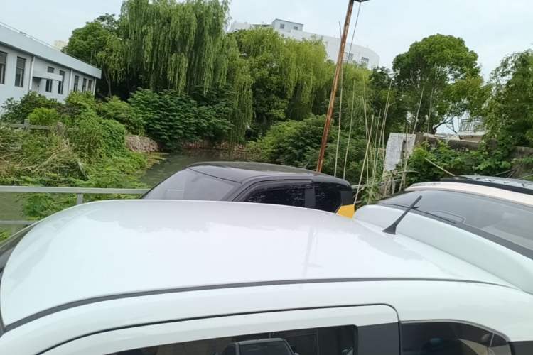Used Wuling Hongguang MINIEV 2022 Macaron Premium Model – Lithium Iron Phosphate Roof