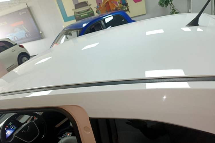 Used Wuling Hongguang MINIEV 2022 Macaron Fashion Model Lithium Iron Phosphate Roof