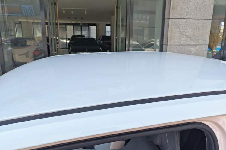 Used Wuling Hongguang MINIEV 2022 Macaron Premium Model – Lithium Iron Phosphate Roof