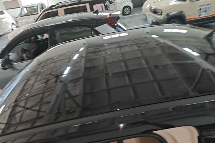 Used Wuling Hongguang MINIEV 2022 Macaron Premium Model – Lithium Iron Phosphate Roof