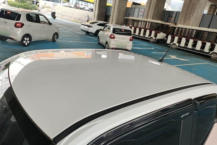 Used Wuling Hongguang MINIEV 2022 Macaron Fashion Model Lithium Iron Phosphate Roof