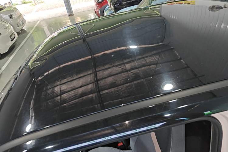 Used Wuling Hongguang MINIEV 2022 Macaron Premium Model – Lithium Iron Phosphate Roof