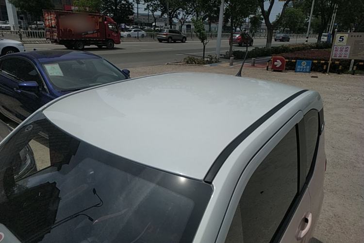Used Wuling Hongguang MINIEV 2022 Macaron Fashion Model Lithium Iron Phosphate Roof