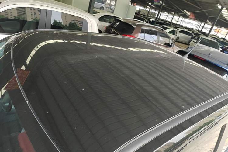 Used Wuling Hongguang MINIEV 2022 Macaron Premium Model – Lithium Iron Phosphate Roof