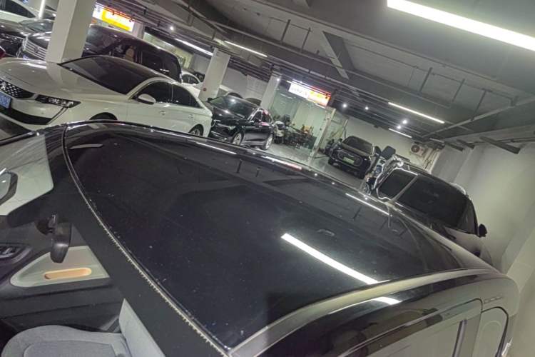 Used Wuling Hongguang MINIEV 2022 Macaron Premium Model – Lithium Iron Phosphate Roof