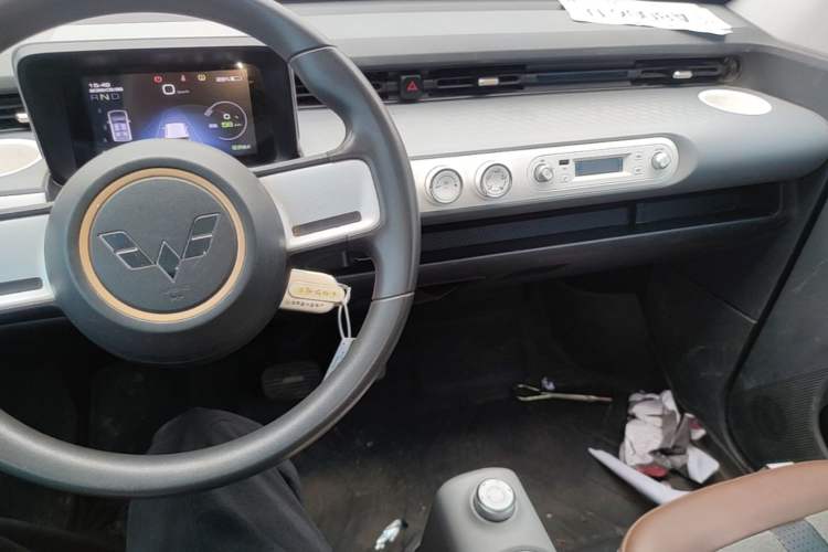 Used Wuling Hongguang MINIEV 2022 GAMEBOY 200km Gaming Edition with Lithium Iron Phosphate Audio And AC Panel