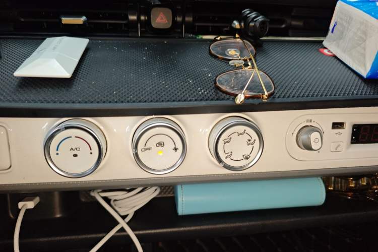 Used Wuling Hongguang MINIEV 2022 GAMEBOY 200km Gaming Edition with Lithium Iron Phosphate Audio And AC Panel