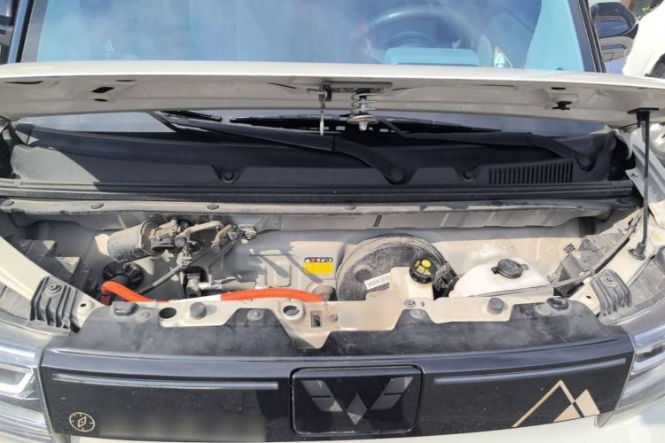 Used Wuling Hongguang MINIEV 2022 GAMEBOY 200km Gaming Edition with Lithium Iron Phosphate Engine Bay