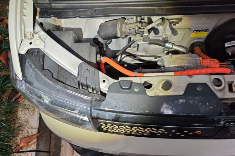 Used Wuling Hongguang MINIEV 2022 GAMEBOY 200km Gaming Edition with Lithium Iron Phosphate Engine Bay Right