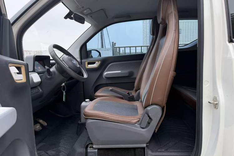 Used Wuling Hongguang MINIEV 2022 GAMEBOY 200km Gaming Edition with Lithium Iron Phosphate Exterior 5