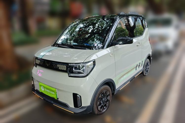 Used Wuling Hongguang MINIEV 2022 GAMEBOY 200km Gaming Edition with Lithium Iron Phosphate Front Left 45 Deg
