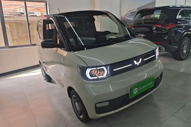 Used Wuling Hongguang MINIEV 2022 Macaron Premium Model – Lithium Iron Phosphate Front Right 45 Deg