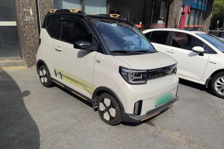 Used Wuling Hongguang MINIEV 2022 GAMEBOY 200km Gaming Edition with Lithium Iron Phosphate Front Right 45 Deg