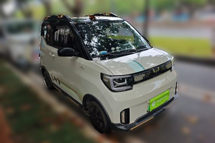 Used Wuling Hongguang MINIEV 2022 GAMEBOY 200km Gaming Edition with Lithium Iron Phosphate Front Right 45 Deg