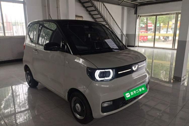 Used Wuling Hongguang MINIEV 2022 Macaron Premium Model – Lithium Iron Phosphate Front Right 45 Deg