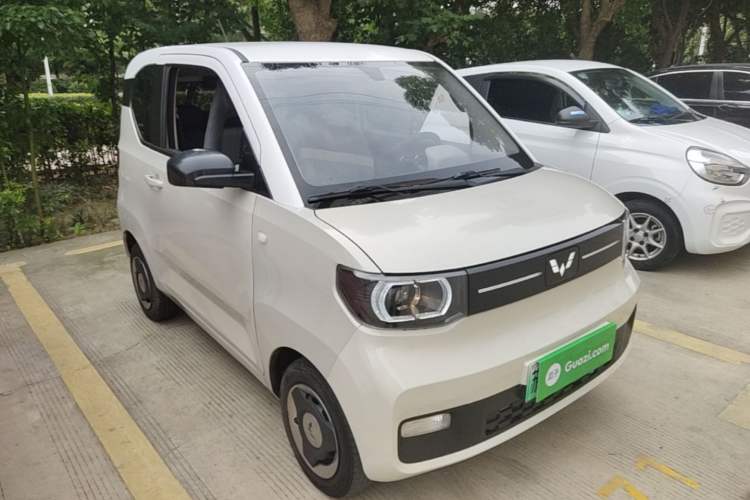 Used Wuling Hongguang MINIEV 2022 Macaron Premium Model – Lithium Iron Phosphate Front Right 45 Deg