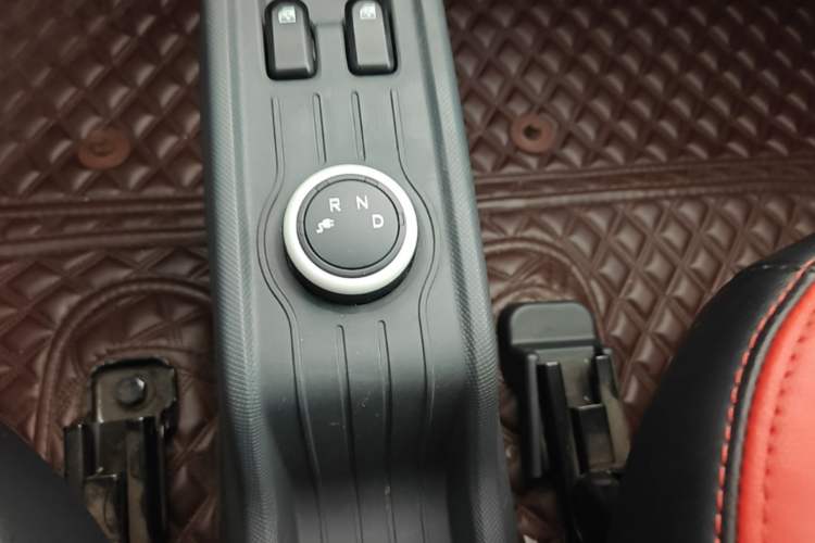 Used Wuling Hongguang MINIEV 2022 Macaron Fashion Edition Lithium-Nickel-Cobalt-Alpha-oxide Gear Lever