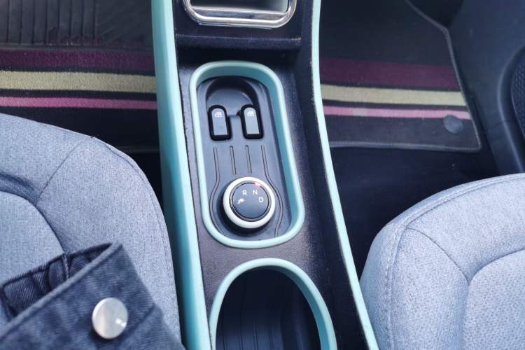 Used Wuling Hongguang MINIEV 2022 Enjoy Edition Lithium-Ion Battery Gear Lever