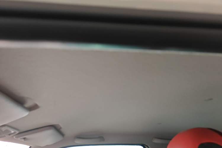 Used Wuling Hongguang MINIEV 2022 Macaron Fashion Edition Lithium-Nickel-Cobalt-Alpha-oxide Headliner