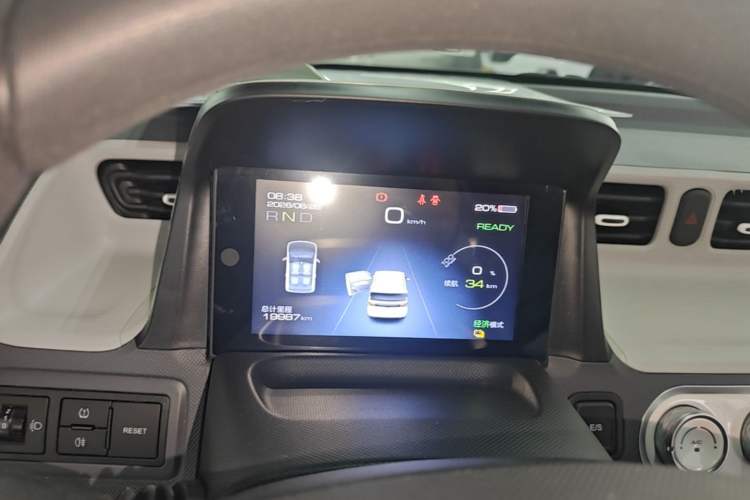 Used Wuling Hongguang MINIEV 2022 Macaron Premium Model – Lithium Iron Phosphate Instrument Cluster