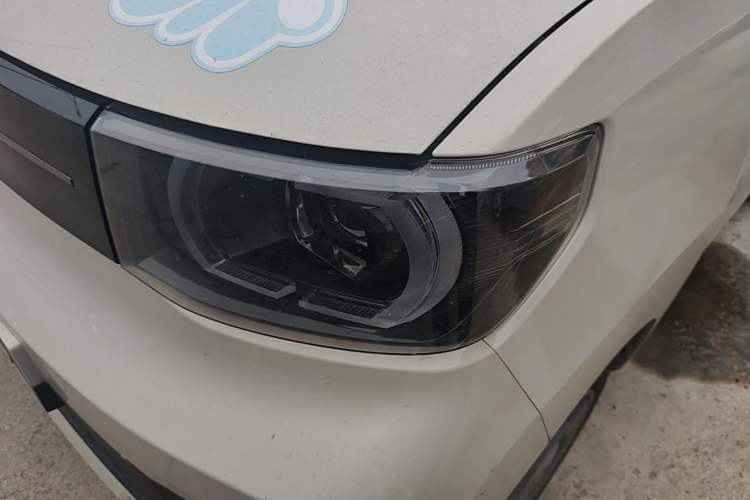 Used Wuling Hongguang MINIEV 2022 Macaron Fashion Model Lithium Iron Phosphate Left Front Headlight