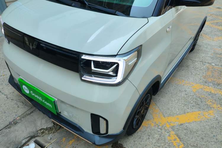 Used Wuling Hongguang MINIEV 2022 GAMEBOY 200km Gaming Edition with Lithium Iron Phosphate Left Front Headlight