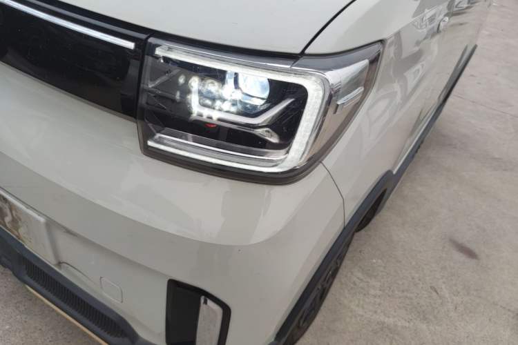 Used Wuling Hongguang MINIEV 2022 GAMEBOY 200km Gaming Edition with Lithium Iron Phosphate Left Front Headlight