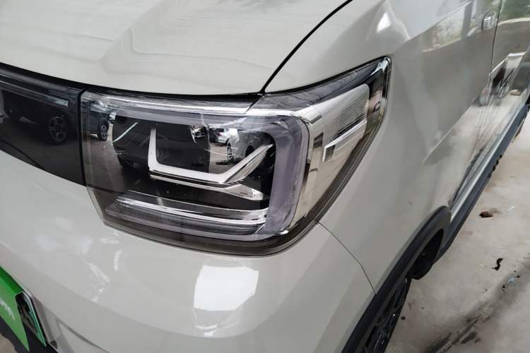Used Wuling Hongguang MINIEV 2022 GAMEBOY 200km Gaming Edition with Lithium Iron Phosphate Left Front Headlight
