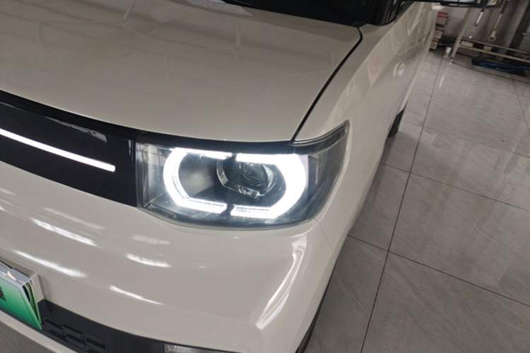 Used Wuling Hongguang MINIEV 2022 Macaron Premium Model – Lithium Iron Phosphate Left Front Headlight