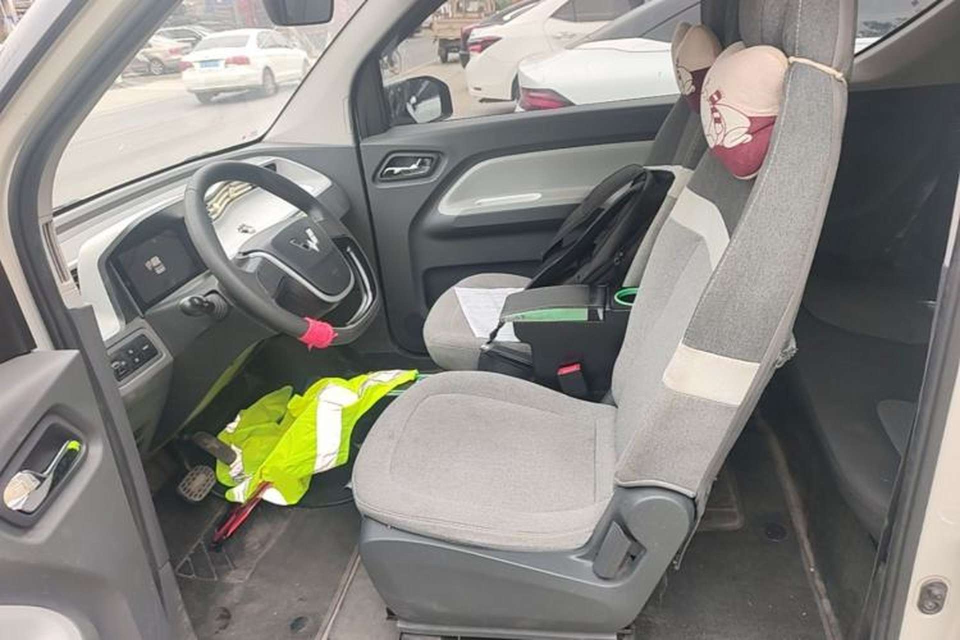 Used Wuling Hongguang MINIEV 2022 Macaron Fashion Model Lithium Iron Phosphate Left Front Seat