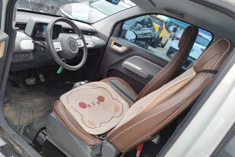 Used Wuling Hongguang MINIEV 2022 GAMEBOY 200km Gaming Edition with Lithium Iron Phosphate Left Front Seat