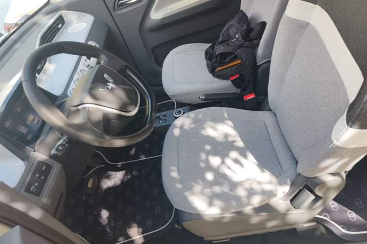 Used Wuling Hongguang MINIEV 2022 Macaron Premium Model – Lithium Ternary Battery Left Front Seat