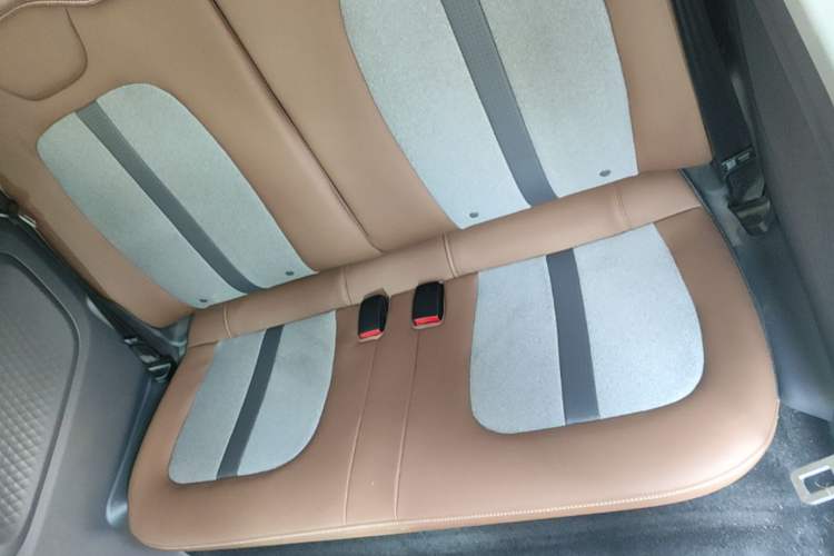 Used Wuling Hongguang MINIEV 2022 GAMEBOY 200km Gaming Edition with Lithium Iron Phosphate Left Rear Seat