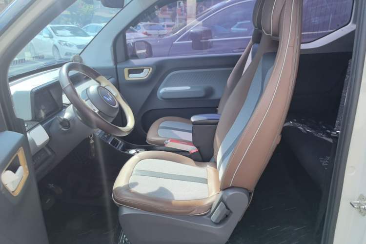 Used Wuling Hongguang MINIEV 2022 GAMEBOY 200km Gaming Edition with Lithium Iron Phosphate Left Rear Seat