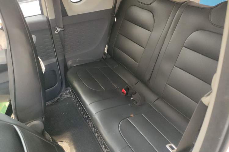 Used Wuling Hongguang MINIEV 2022 Macaron Premium Model – Lithium Iron Phosphate Left Rear Seat