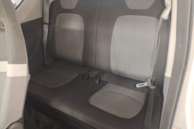 Used Wuling Hongguang MINIEV 2022 Macaron Premium Model – Lithium Iron Phosphate Left Rear Seat