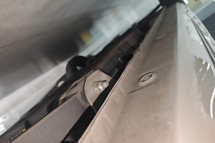 Used Wuling Hongguang MINIEV 2022 Macaron Premium Model – Lithium Iron Phosphate Left Side Sill