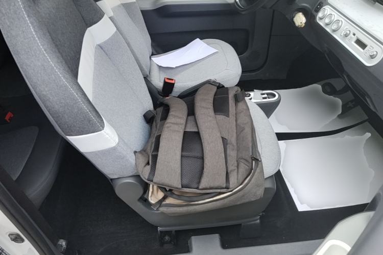 Used Wuling Hongguang MINIEV 2022 Macaron Premium Model – Lithium Iron Phosphate Right Front Seat
