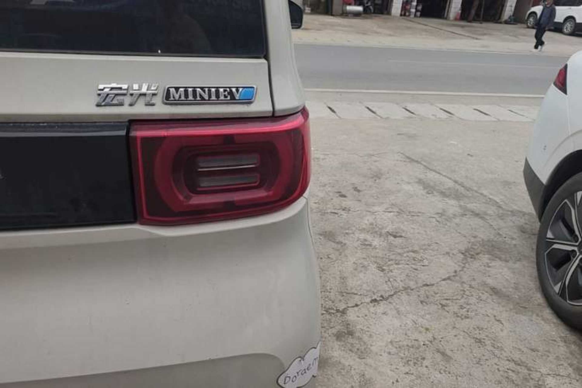 Used Wuling Hongguang MINIEV 2022 Macaron Fashion Model Lithium Iron Phosphate Right Rear Taillight