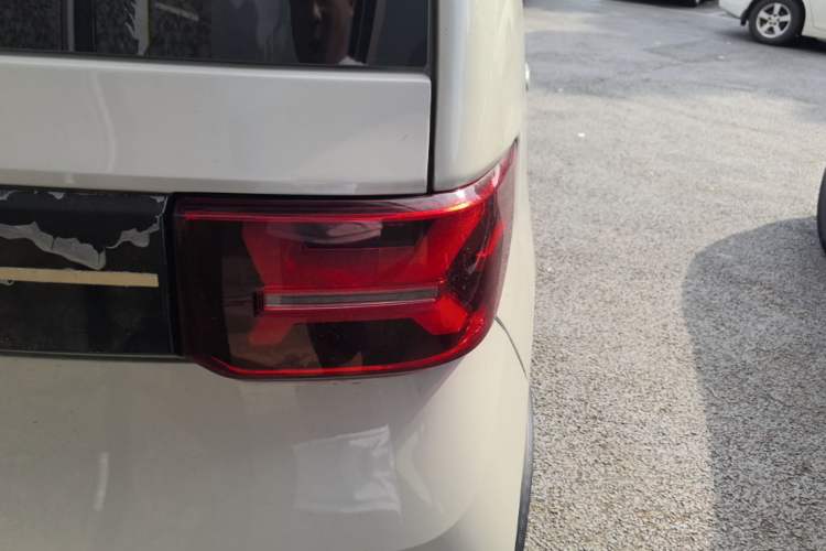 Used Wuling Hongguang MINIEV 2022 GAMEBOY 200km Gaming Edition with Lithium Iron Phosphate Right Rear Taillight