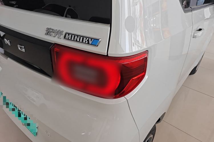 Used Wuling Hongguang MINIEV 2022 Macaron Fashion Edition Lithium-Nickel-Cobalt-Alpha-oxide Right Rear Taillight