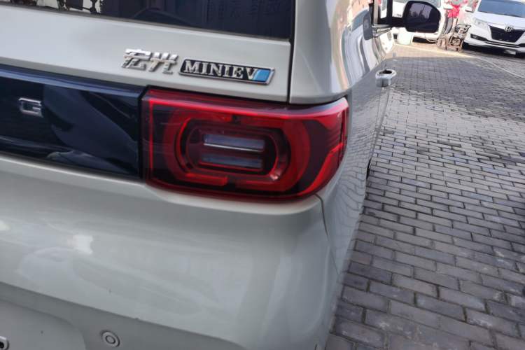 Used Wuling Hongguang MINIEV 2022 Enjoy Edition Lithium-Ion Battery Right Rear Taillight