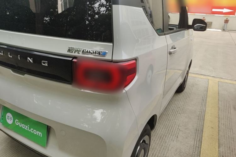 Used Wuling Hongguang MINIEV 2022 Macaron Premium Model – Lithium Iron Phosphate Right Rear Taillight