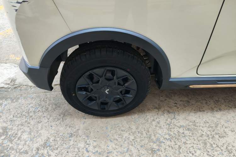 Used Wuling Hongguang MINIEV 2022 GAMEBOY 200km Gaming Edition with Lithium Iron Phosphate Right Rear Wheel Hub