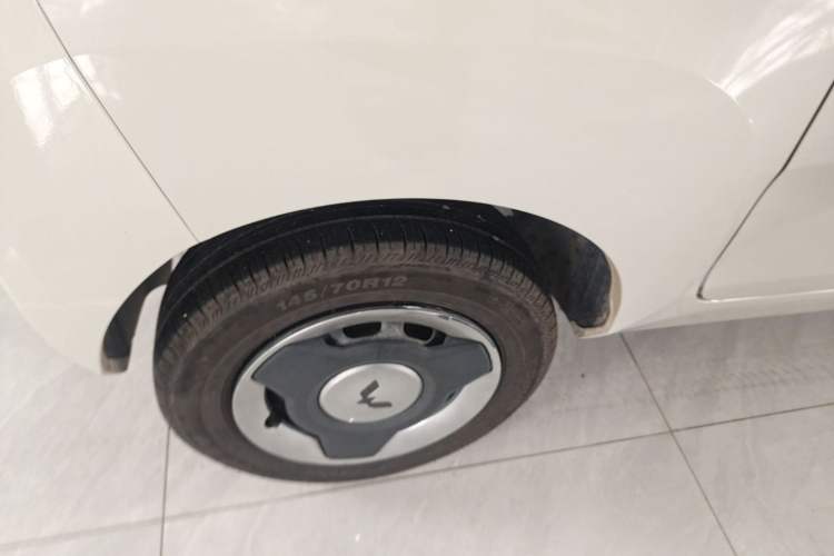 Used Wuling Hongguang MINIEV 2022 Macaron Premium Model – Lithium Iron Phosphate Right Rear Wheel Hub