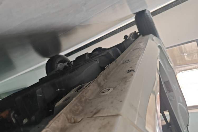 Used Wuling Hongguang MINIEV 2022 Macaron Premium Model – Lithium Iron Phosphate Right Side Sill