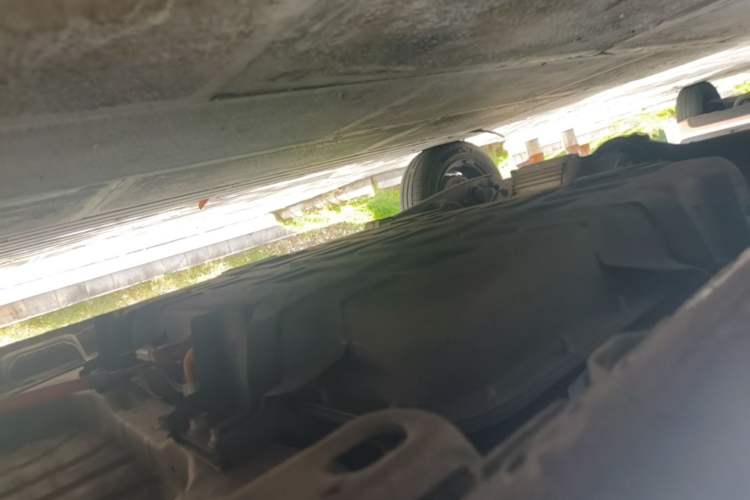 Used Wuling Hongguang MINIEV 2022 Macaron Premium Model – Lithium Ternary Battery Right Side Sill
