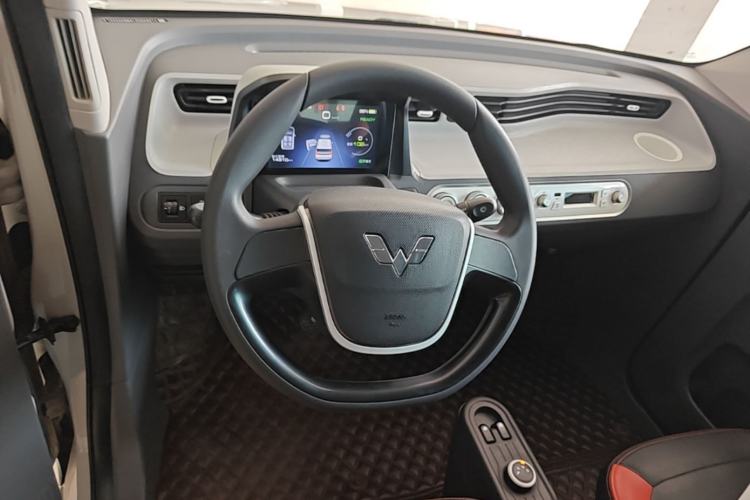 Used Wuling Hongguang MINIEV 2022 Macaron Fashion Edition Lithium-Nickel-Cobalt-Alpha-oxide Steering Wheel